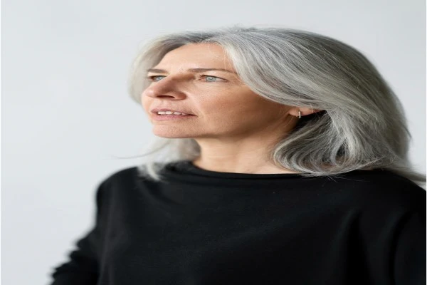 Why Does White Hair Grow Up? 2 Why Does White Hair Grow Up?