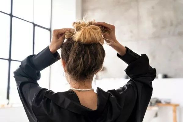 Hairstyles to avoid for healthy hair 4 Hairstyles to avoid for healthy hair