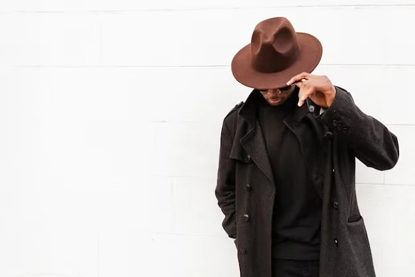 Does Wearing Hats Cause Alopecia? 2 Does Wearing Hats Cause Alopecia?
