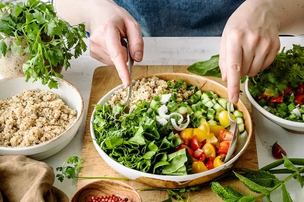 Does being a vegetarian cause hair loss? 1 Does being a vegetarian cause hair loss?