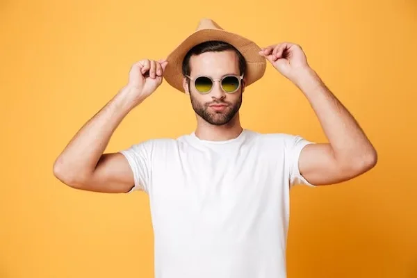 Does wearing a cap make hair fall out? 5 Does wearing a cap make hair fall out?