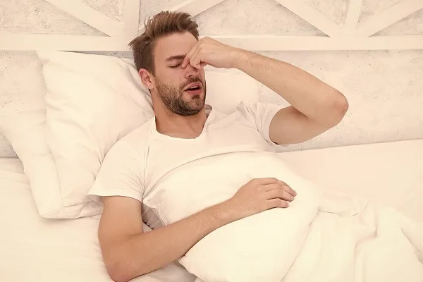 Does snoring cause Alopecia? 1 Does snoring cause Alopecia?