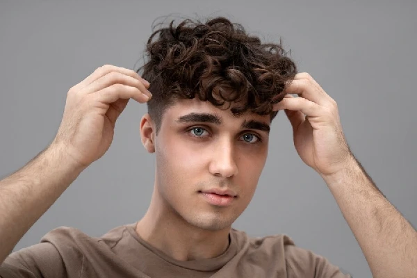 Ways to improve the density of curly hair 2 Ways to improve the density of curly hair