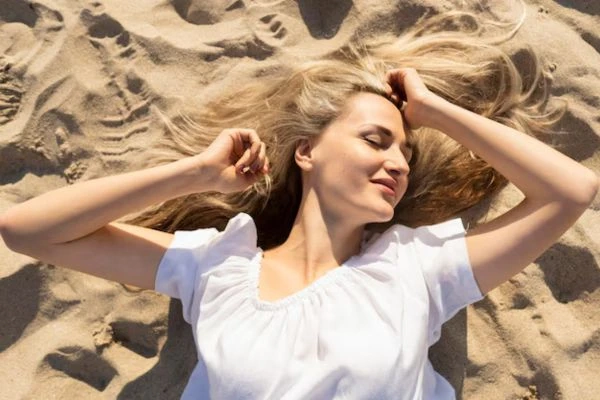 Summer and Baldness, are they related? 6 Summer and Baldness, are they related?