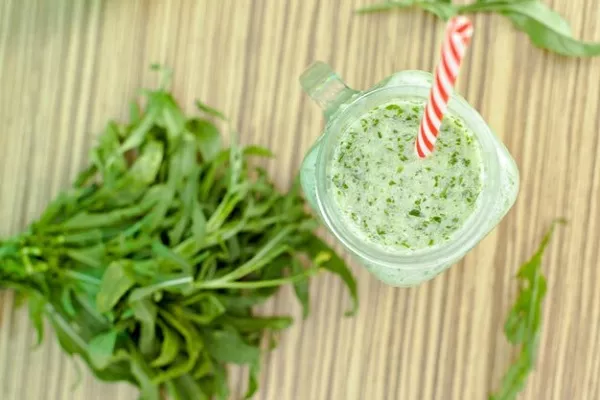 Protein Shakes and Baldness: How are they related? 1 Protein Shakes and Baldness: How are they related?