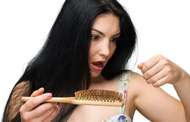 Remedios naturales contra la caída del cabello