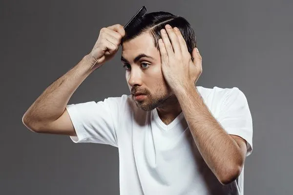 Comment traiter les pellicules chez les hommes ? 5 Comment traiter les pellicules chez les hommes ?