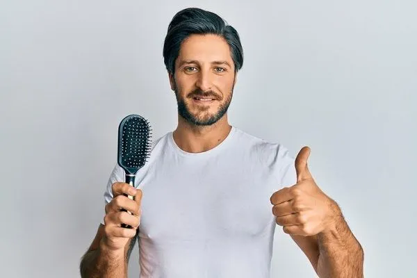 ¿Cómo cepillar el pelo correctamente? 6 ¿Cómo cepillar el pelo correctamente?