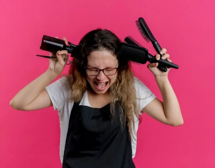 Les accessoires pour cheveux qui peuvent abîmer vos cheveux 4 Les accessoires pour cheveux qui peuvent abîmer vos cheveux