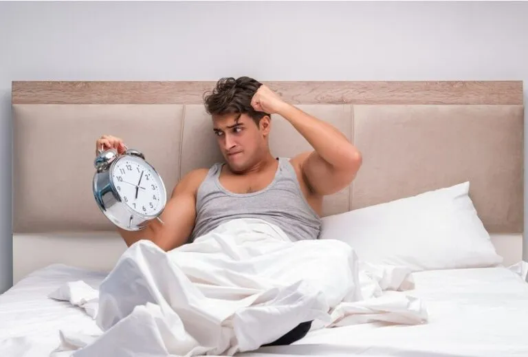 Comment l’insomnie affecte-t-elle nos cheveux ? 5 Comment l’insomnie affecte-t-elle nos cheveux ?