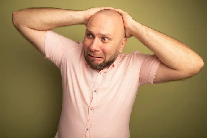 Jeune et chauve, avant 30 ans, que dois-je faire ?