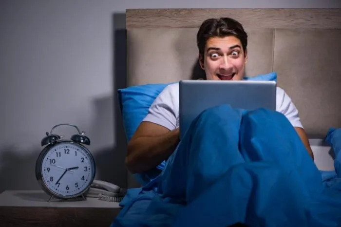 Comment l’insomnie affecte-t-elle nos cheveux ? 3 Comment l’insomnie affecte-t-elle nos cheveux ?