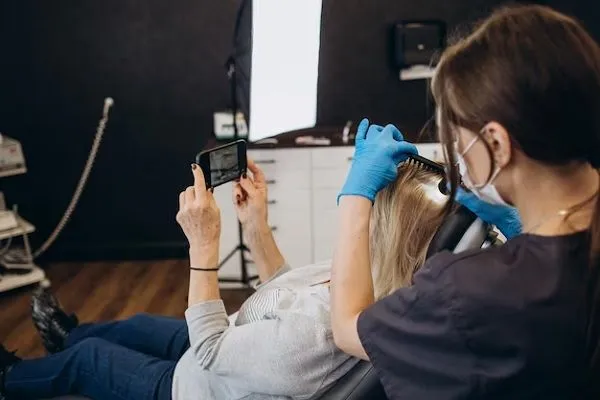 Tricoscopia para diagnóstico de alopecia