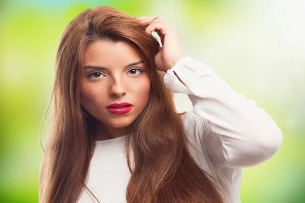Trucos de cabello para lucir más joven