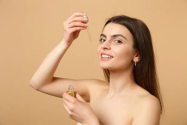 Bioplastia capilar, ¿qué es y cómo funciona?