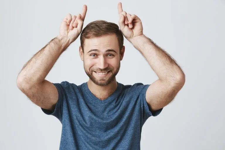 L’importance d’avoir des cheveux forts et sains 3 L’importance d’avoir des cheveux forts et sains