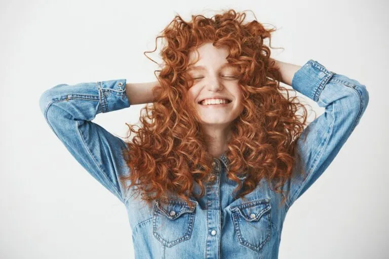 Cheveux ondulés : types et caractéristiques 5 Cheveux ondulés : types et caractéristiques
