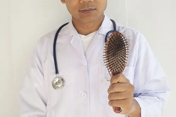 Chirurgien Greffe Cheveux : Comment Choisir le Meilleur Spécialiste ?