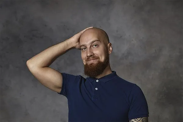 Les meilleures coupes de cheveux pour les hommes aux cheveux dégarnis