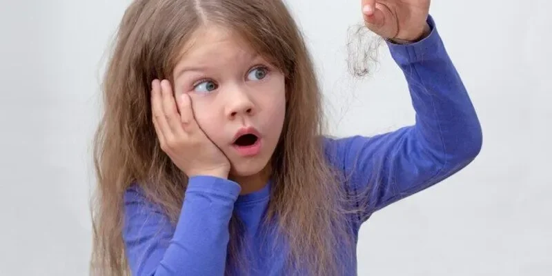 L’alopécie infantile est-elle possible ? 1 L’alopécie infantile est-elle possible ?