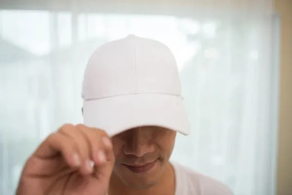 ¿Usar gorra hace caer el cabello? 4 ¿Usar gorra hace caer el cabello?