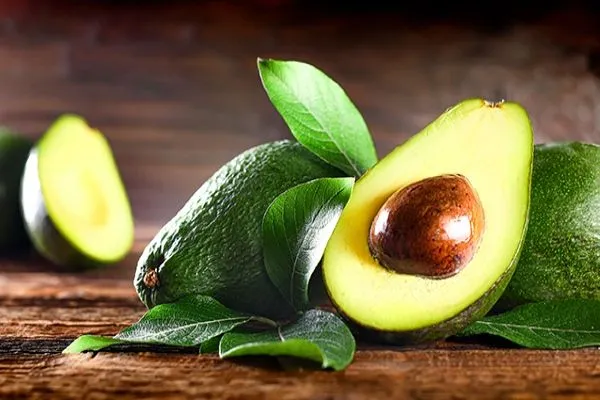 10 alimentos para fortalecer el cabello que debes añadir a tu dieta
