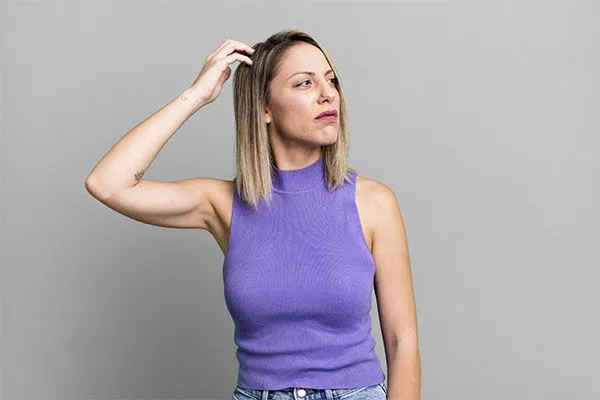 L’alopécie ménopausique : quel est son rapport avec la perte de cheveux ? 5 L’alopécie ménopausique : quel est son rapport avec la perte de cheveux ?