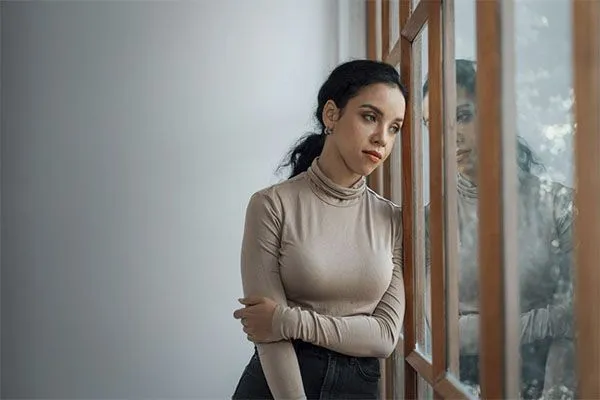 L’alopécie ménopausique : quel est son rapport avec la perte de cheveux ? 3 L’alopécie ménopausique : quel est son rapport avec la perte de cheveux ?
