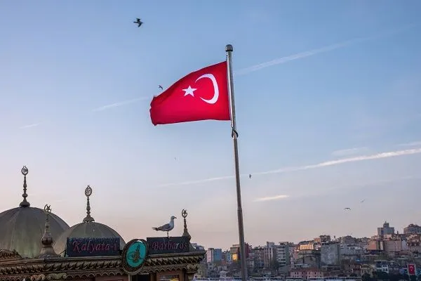 La meca de los calvos es el injerto capilar en Turquía