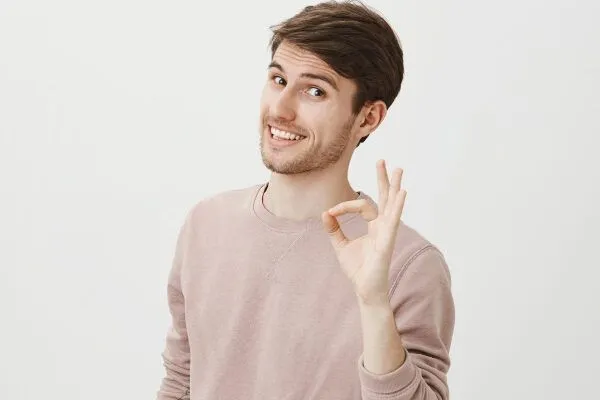 I migliori tagli di capelli per uomini con linea frontale sfuggente 7 I migliori tagli di capelli per uomini con linea frontale sfuggente