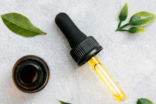 Benefici dell’olio di ricino per capelli 7 Benefici dell’olio di ricino per capelli