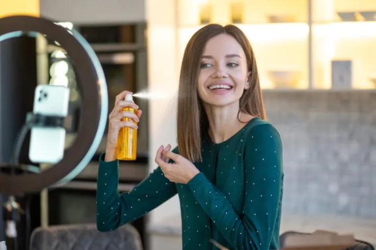 Perché usare l’olio d’oliva per i capelli? 7 Perché usare l’olio d’oliva per i capelli?