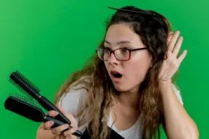 Capelli secchi: Come idratarli e ripararli 3 Capelli secchi: Come idratarli e ripararli
