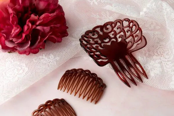 Accessori per capelli che possono danneggiarli 4 Accessori per capelli che possono danneggiarli