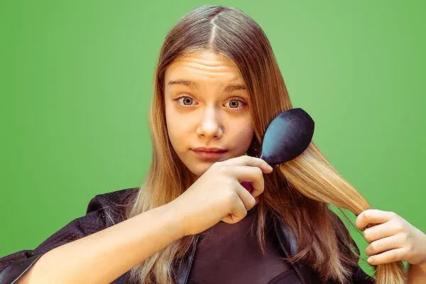 Come districare i capelli senza danneggiarli? 5 Come districare i capelli senza danneggiarli?