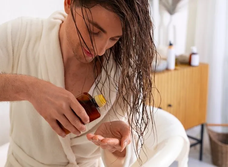 Testostérone et perte de cheveux : comprendre le lien hormonal