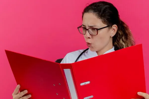 Cos’è l’irsutismo ormonale?