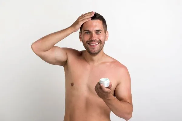 Cos’è ormone DHT e caduta dei capelli