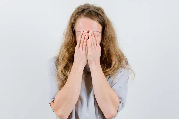 Effetto shedding, danneggia i nostri capelli? 2 Effetto shedding, danneggia i nostri capelli?