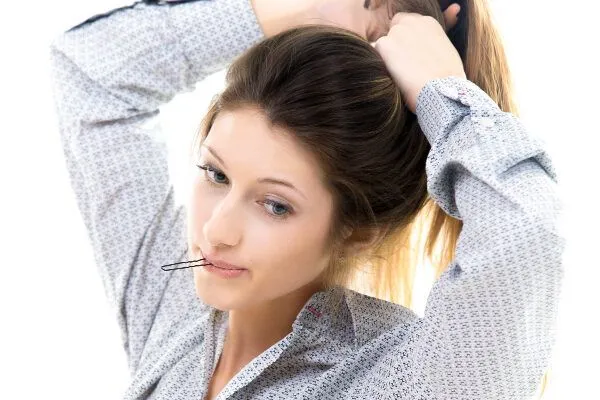 Effetto shedding, danneggia i nostri capelli? 6 Effetto shedding, danneggia i nostri capelli?