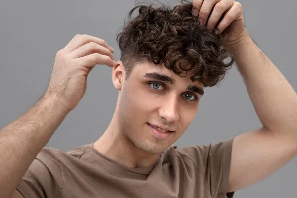 Le fasi di crescita dei capelli 3 Le fasi di crescita dei capelli