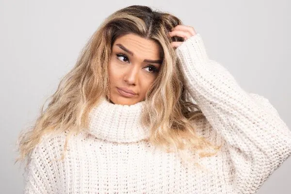 I modi migliori per prendersi cura dei capelli in inverno