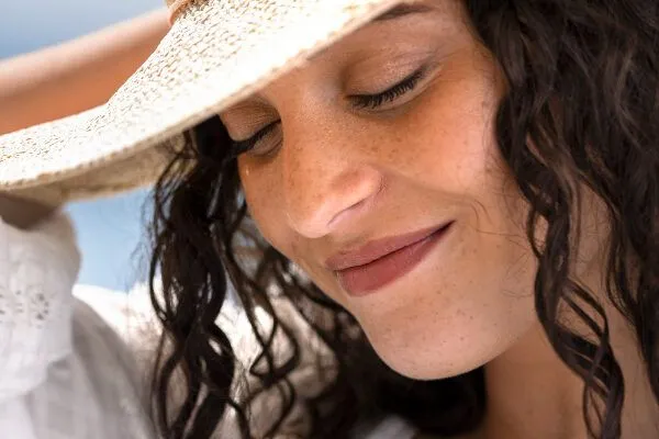 Il sole danneggia i capelli? 4 Il sole danneggia i capelli?