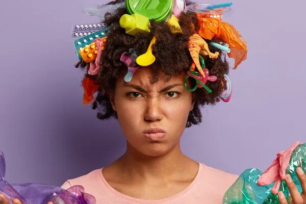In che modo l’inquinamento influisce sulla caduta dei capelli? 7 In che modo l’inquinamento influisce sulla caduta dei capelli?