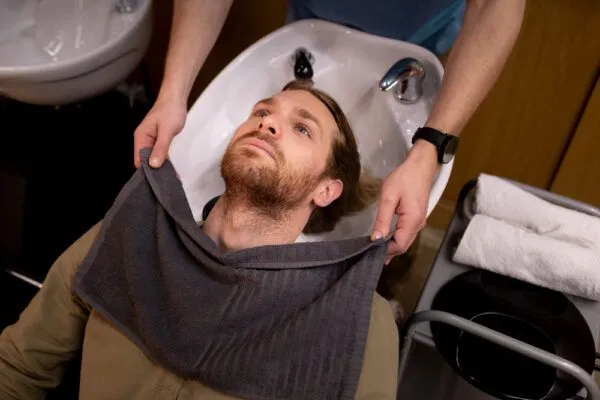 Ossigenoterapia per infoltire i capelli: cos’è e funziona? 3 Ossigenoterapia per infoltire i capelli: cos’è e funziona?