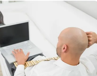 Préparation et soins après une greffe de cheveux