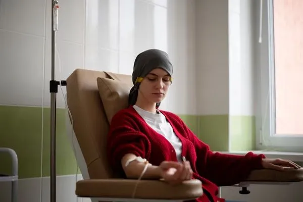 Tingersi i capelli durante la chemioterapia