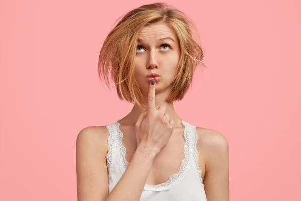Consigli per aggiungere volume ai capelli fini