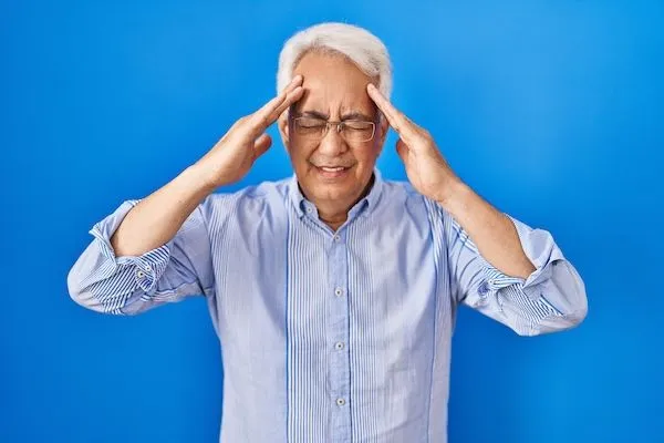 Se hai i capelli grigi diventerai calvo? 3 Se hai i capelli grigi diventerai calvo?