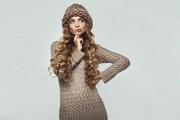 Prendre soin de ses cheveux en hiver : Guide et conseils